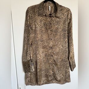 Zara Satin Leopard Print Shirt Size large / button down tunic / leopard